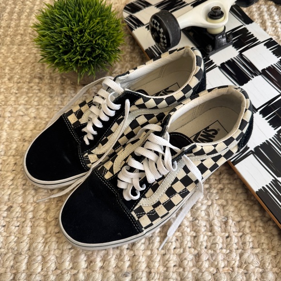 Vans Checkered Black and White Sneakers - Picture 1 of 15